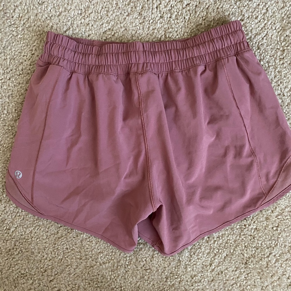 Dusty mauve lululemon hot toddy shorts